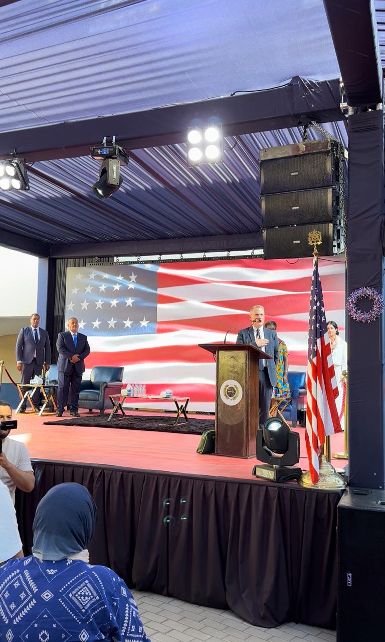 Location de scène et structure